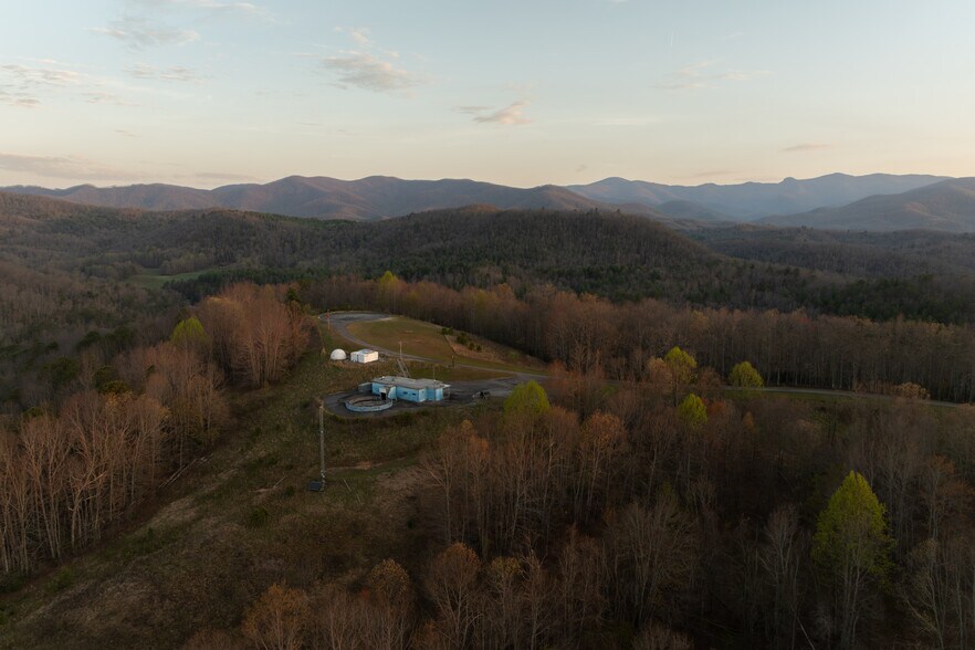 More Photos Of 1 Pari Dr, Rosman Specialty For Sale