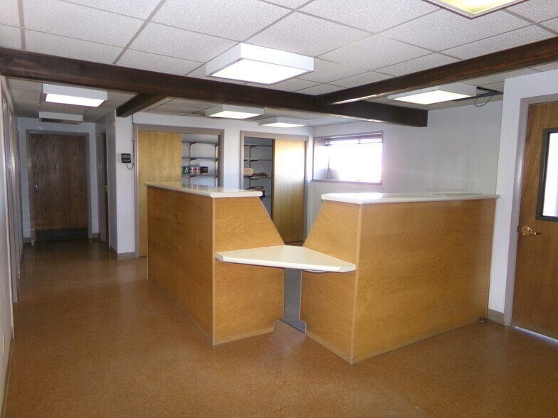 More Photos Of 1616 W 2nd St, Rock Springs Industrial For Lease