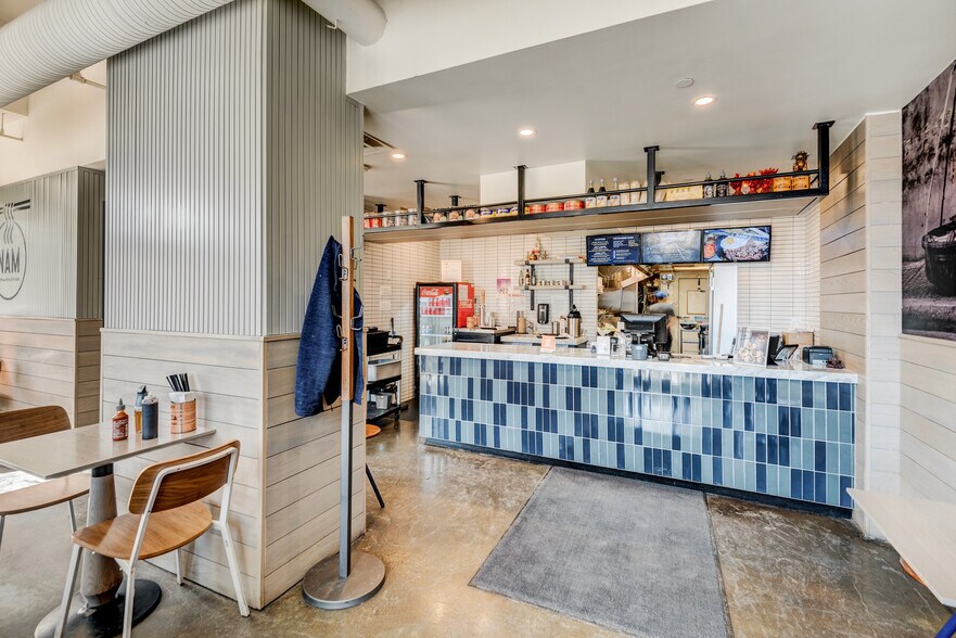 More Photos Of 903 10th Ave SW, Calgary Apartments For Lease