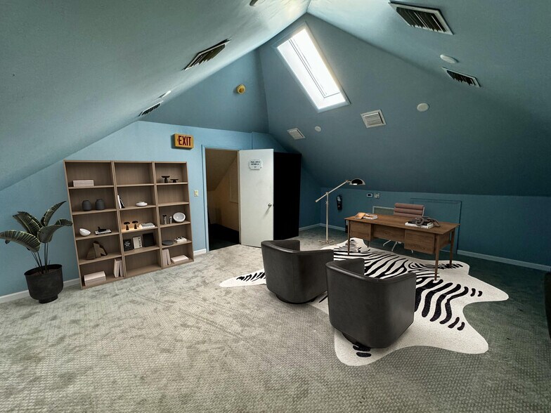 More Photos Of 600 Whitehead St, Key West Office For Sale