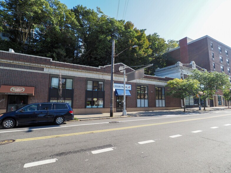 More Photos Of 120 Victory Blvd, Staten Island Medical For Sale