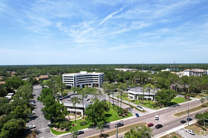 More Photos Of 9428 Baymeadows Rd, Jacksonville Office For Lease