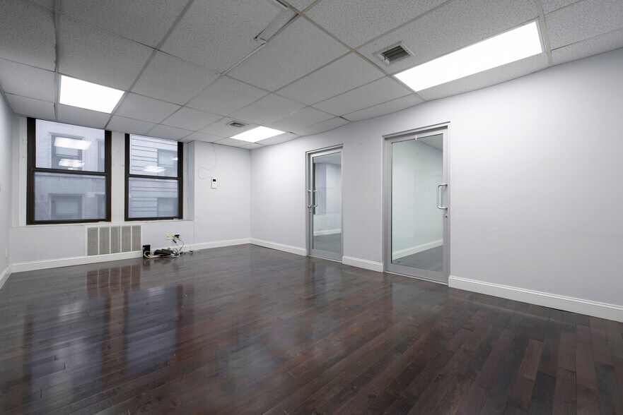 More Photos Of 174 Broadway, New York Office For Sale
