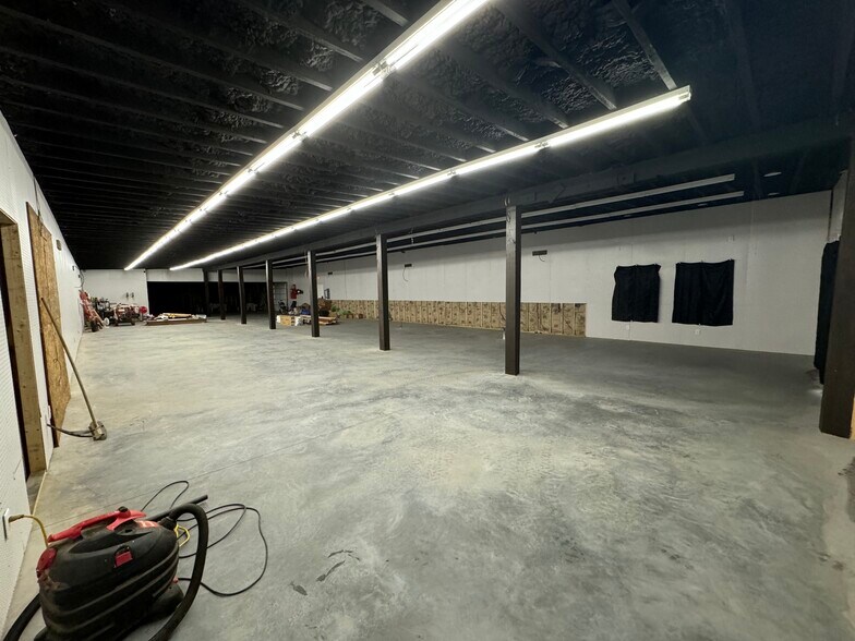 More Photos Of 613 N Main St, Piedmont Restaurant For Sale