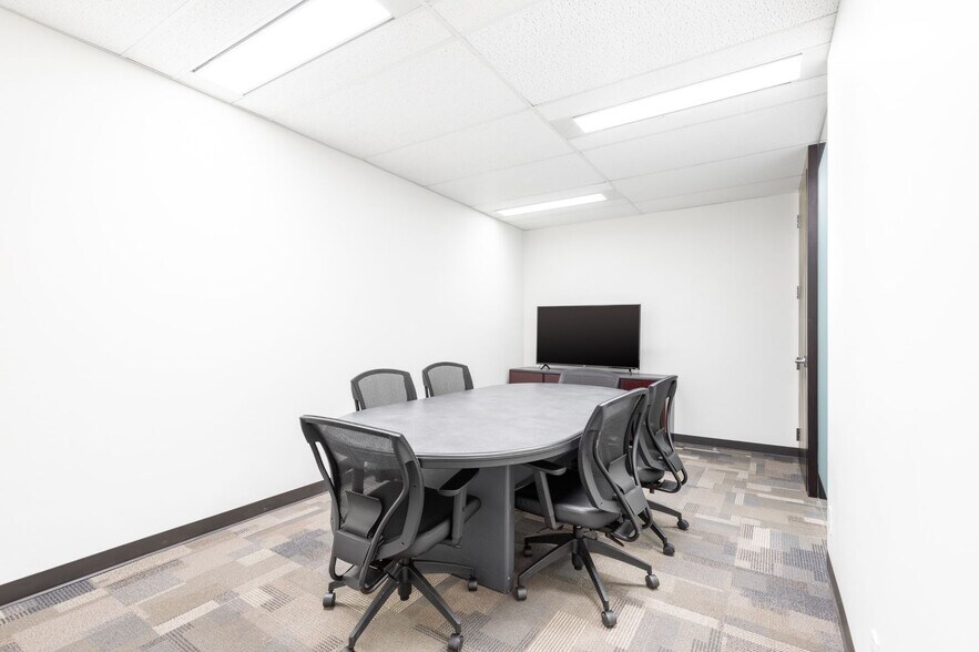 More Photos Of 160 Quarry Park Blvd SE, Calgary Coworking Space