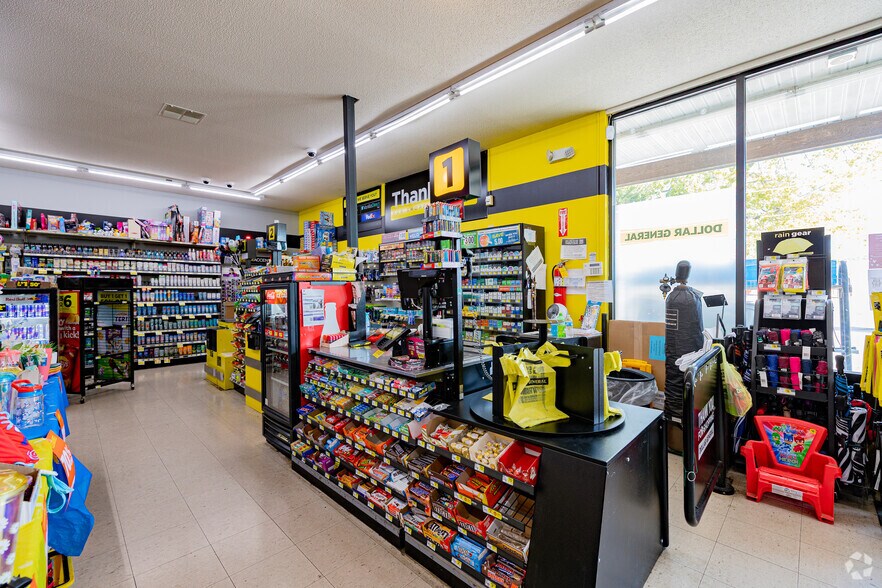 More Photos Of 505 S Commercial Dr, Abingdon Freestanding For Sale