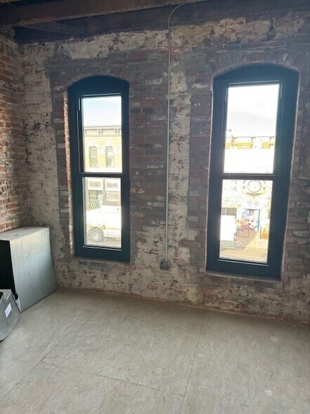 More Photos Of 2708 Larimer St, Denver Office For Lease