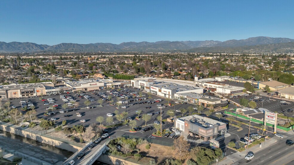More Photos Of 6308 Coldwater Canyon Ave, North Hollywood Apartments For Sale