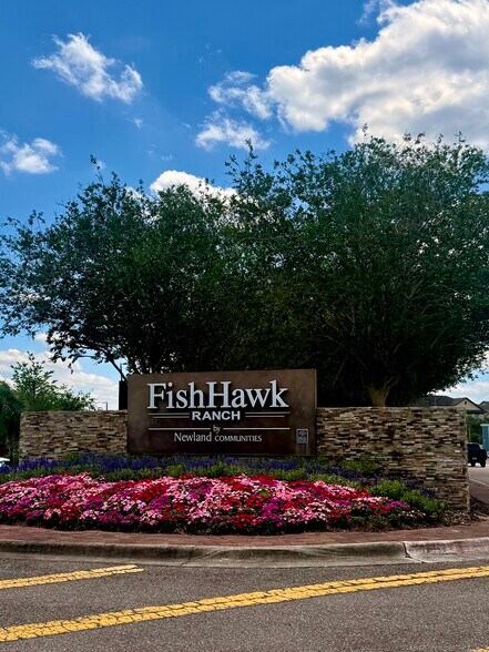 More Photos Of 5628 Circa Fishhawk Blvd, Lithia General Retail For Lease