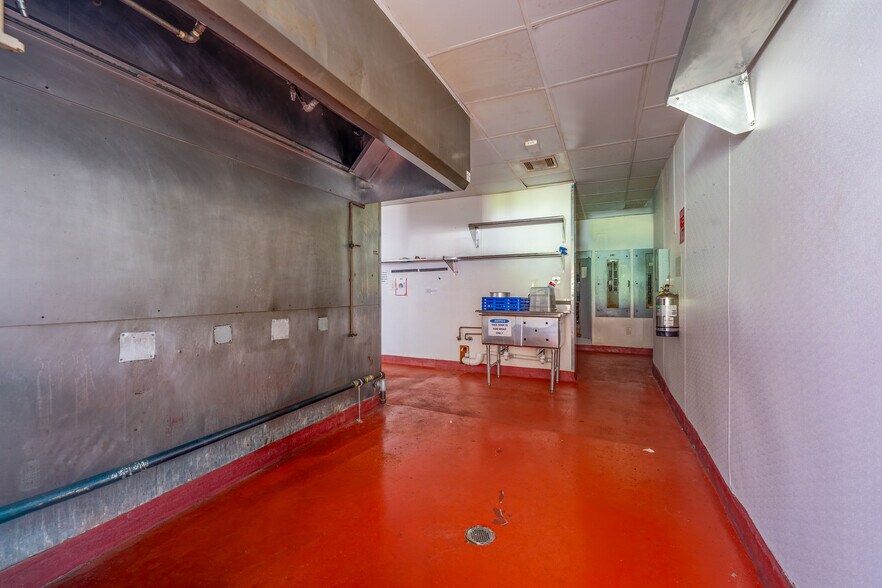 More Photos Of 4540 E Ponce De Leon Ave, Clarkston Restaurant For Lease