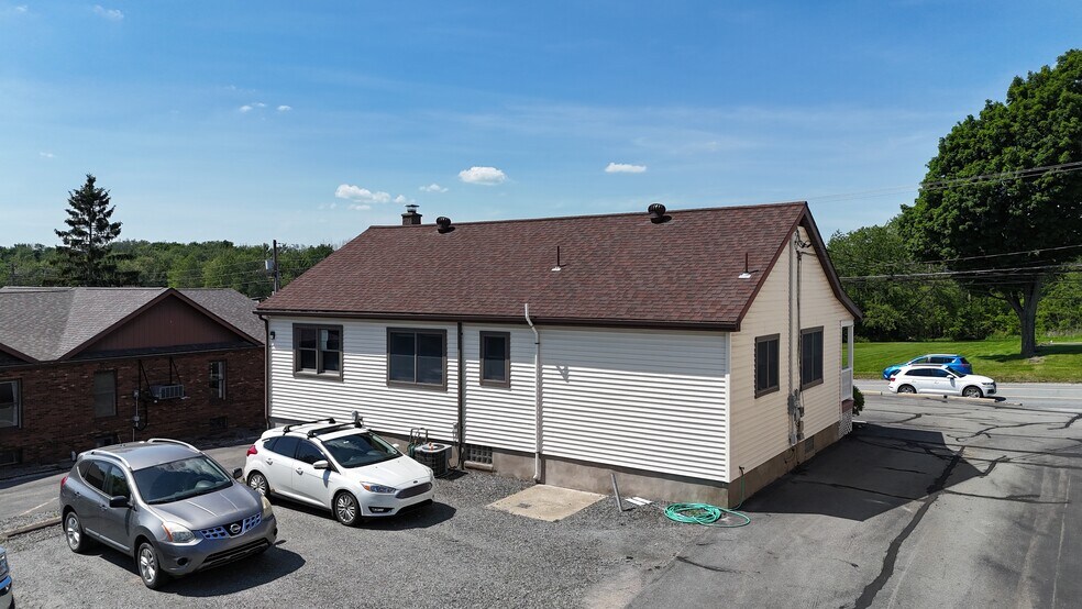 More Photos Of 610 Hamlin Hwy, Lake Ariel Office For Sale