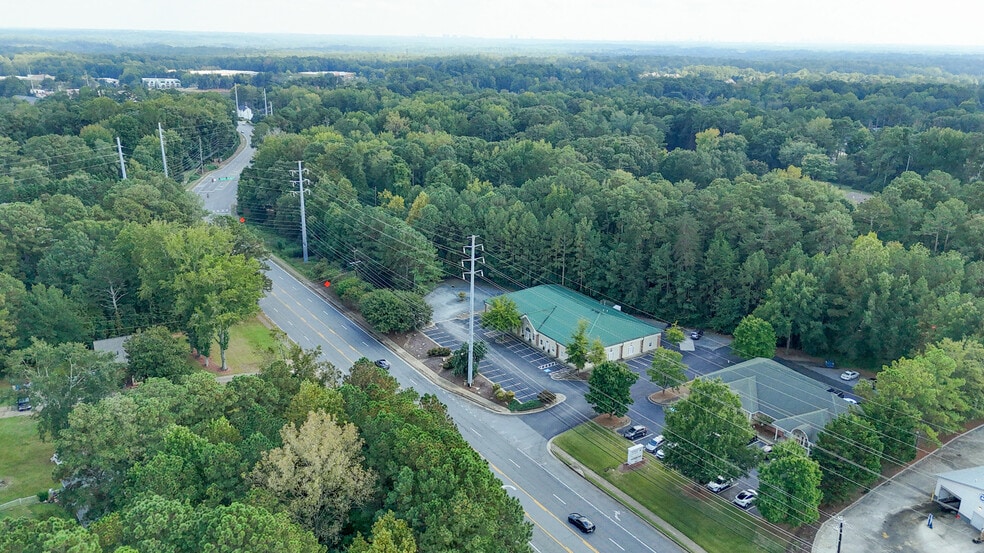 More Photos Of 3980 Shallowford Rd, Marietta Office For Sale