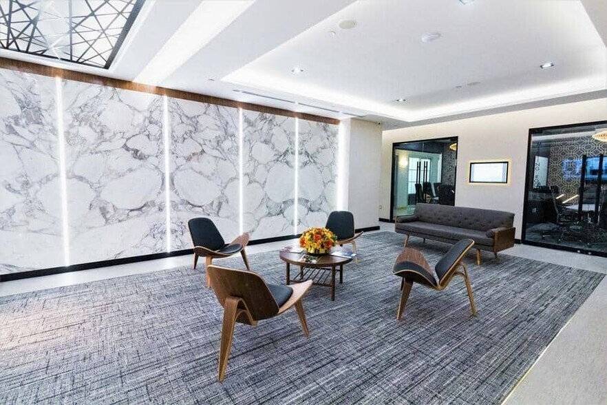 More Photos Of 515 Madison Ave, New York Coworking Space