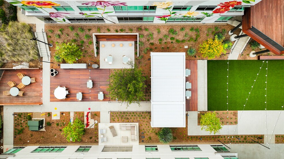 More Photos Of 3398 Carmel Mountain Rd, San Diego Unknown For Lease