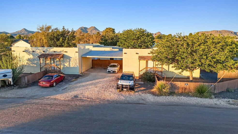 More Photos Of 1105 N 13th St, Alpine Apartments For Sale