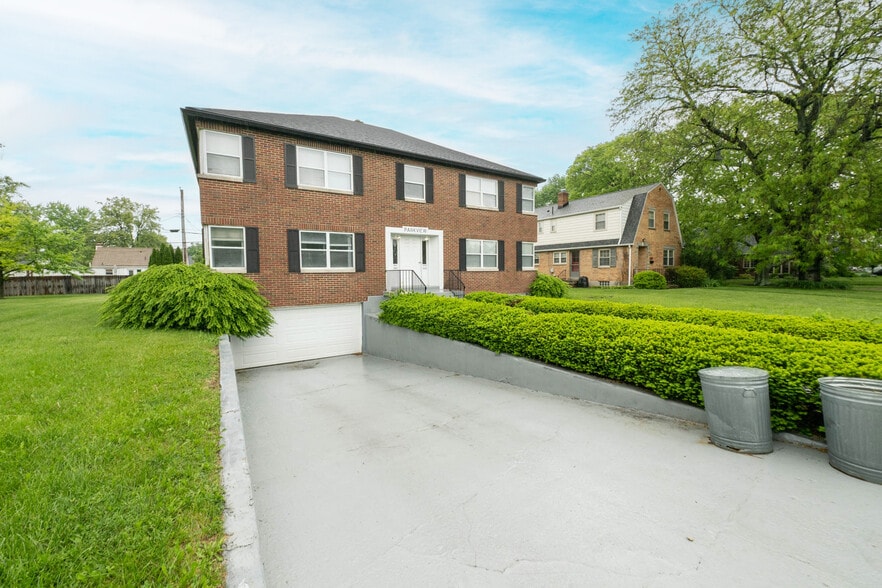 More Photos Of 349 Orchard Dr, Oakwood Apartments For Sale