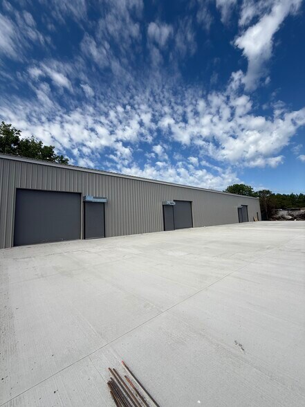 Primary Photo Of 3246 S 61st St, Philadelphia Manufacturing For Lease