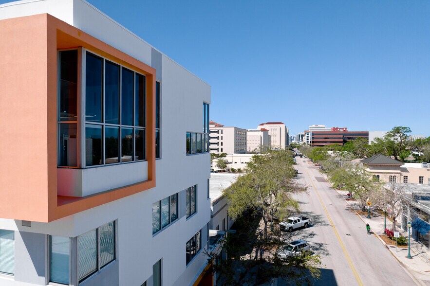 More Photos Of 2170 Main St, Sarasota Loft Creative Space For Sale