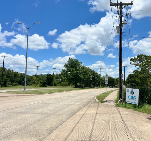 More Photos Of 1560 W Belt Line Rd, Cedar Hill Land For Sale