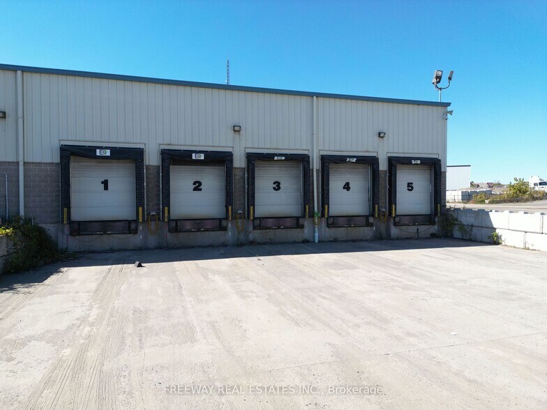 More Photos Of 35 Sharp Rd, Brantford Warehouse For Sale