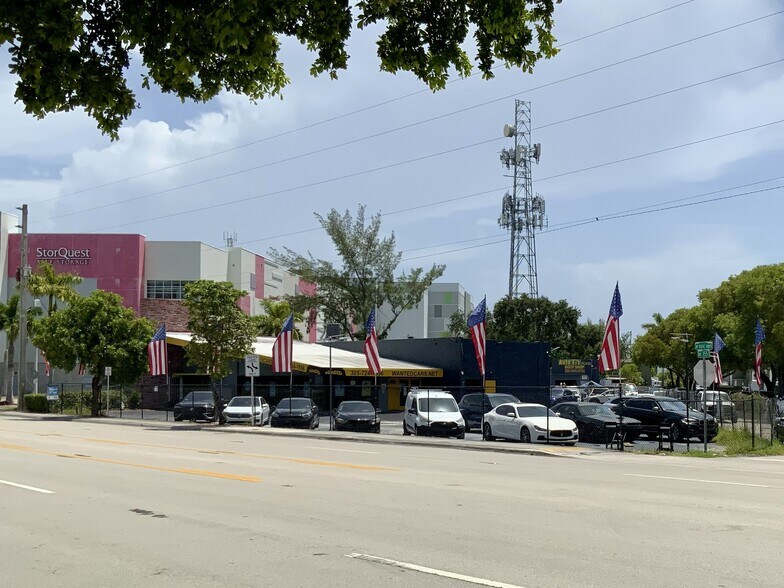 More Photos Of 15551 W Dixie Hwy, North Miami Beach Auto Dealership For Lease
