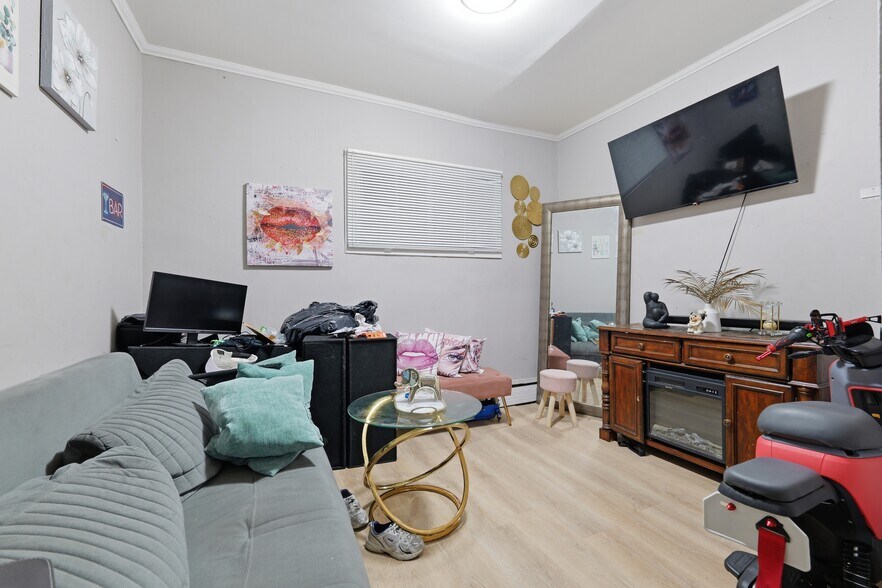 More Photos Of 200 Madison Ave, Perth Amboy Apartments For Sale