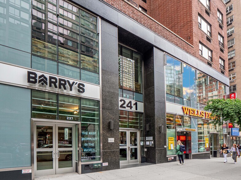 More Photos Of 241 E 86th St, New York Apartments For Lease