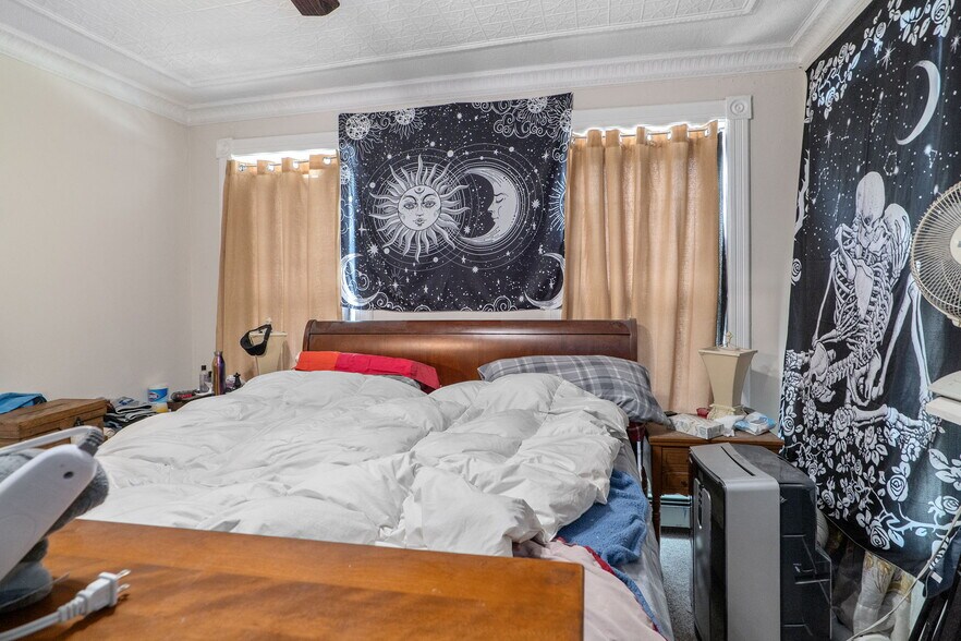 More Photos Of 462-470 2nd Ave, Troy Storefront Retail Residential For Sale