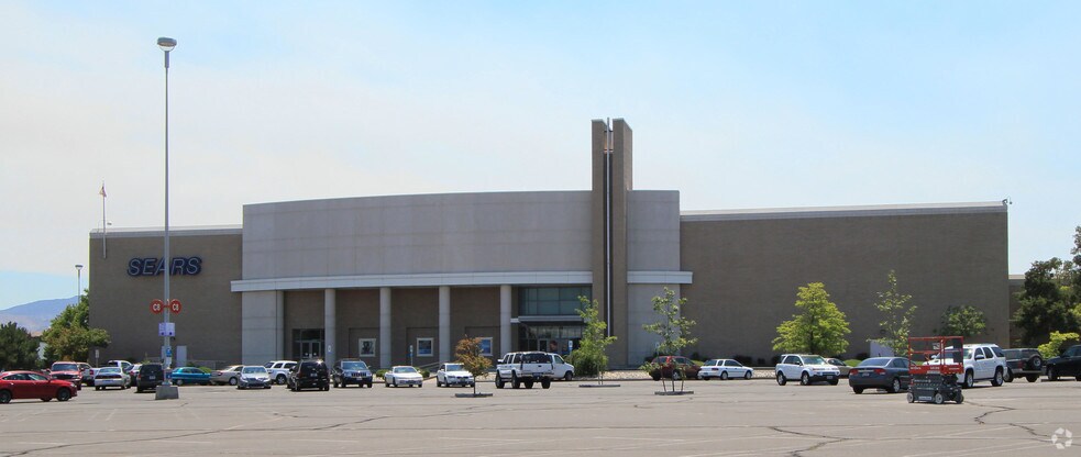 More Photos Of 5000 Meadowood Mall Cir, Reno Unknown For Lease