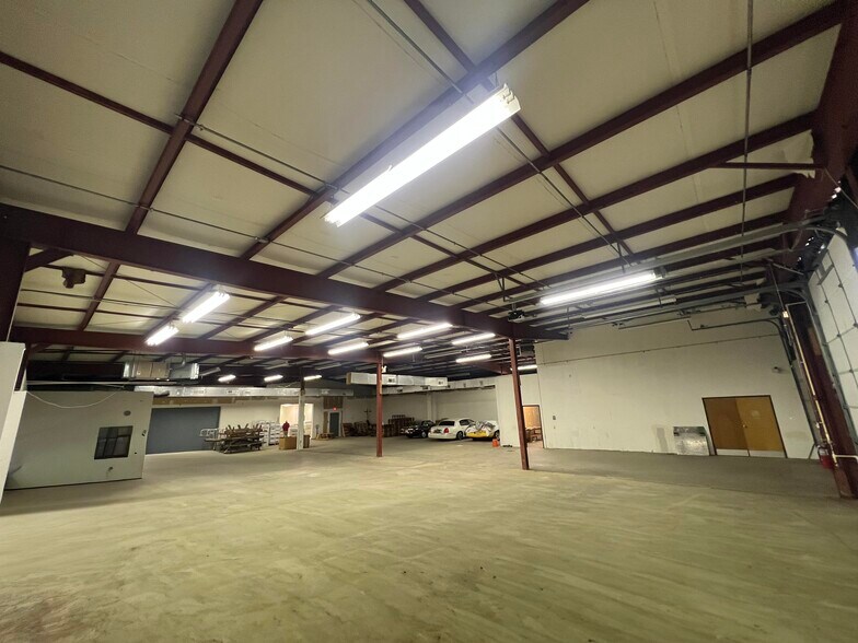 More Photos Of 1274 N Church St, Moorestown Flex For Lease