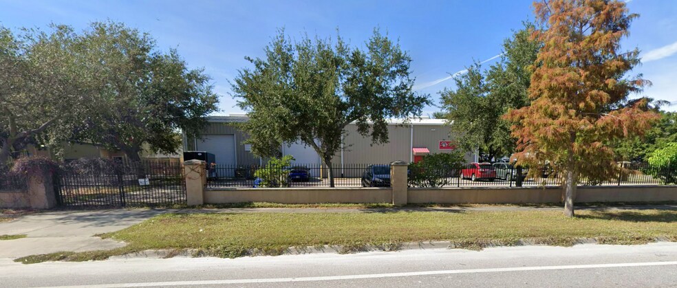 Primary Photo Of 4006 W Cayuga, Tampa Warehouse For Sale