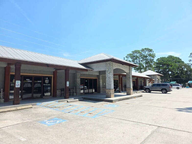 More Photos Of 163 Bluffton Rd, Bluffton Unknown For Lease