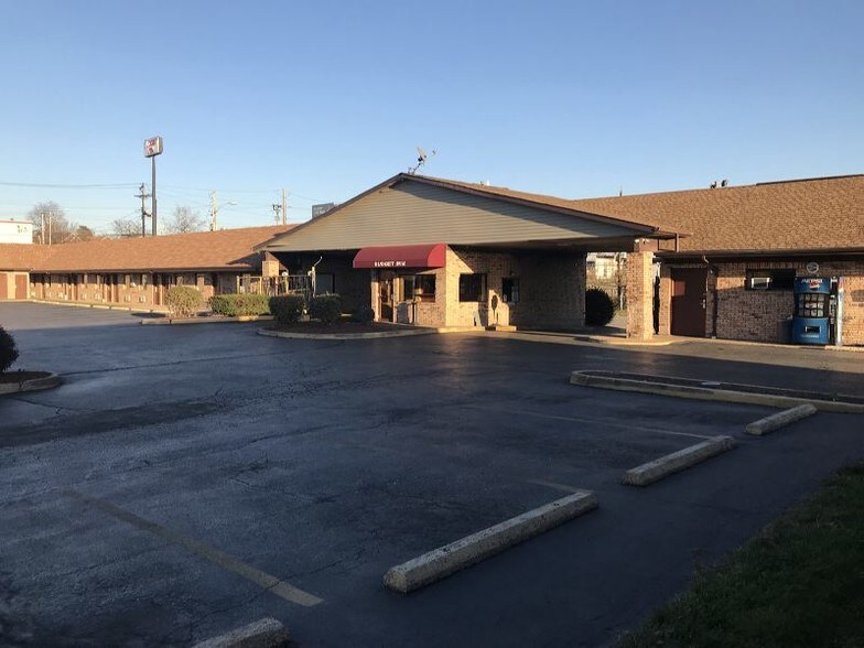 Primary Photo Of 3607 Hamilton Ave, Saint Louis Hotel For Sale