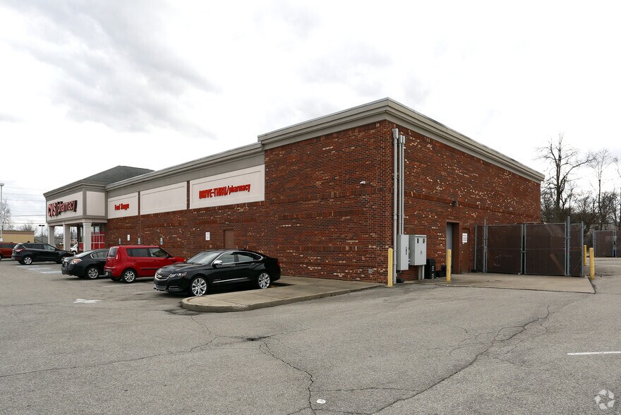 More Photos Of 7202 Michigan Rd, Indianapolis Drugstore For Lease