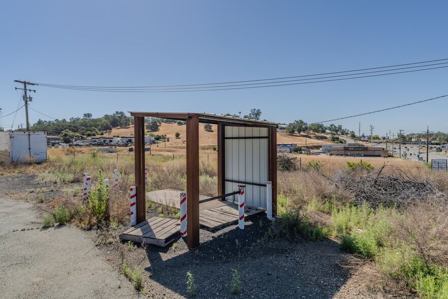 More Photos Of 11020 N State Highway 49, Martell Freestanding For Sale