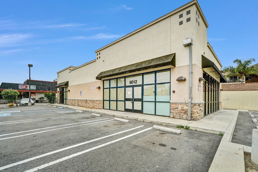 More Photos Of 6012 Edinger Ave, Huntington Beach Freestanding For Sale