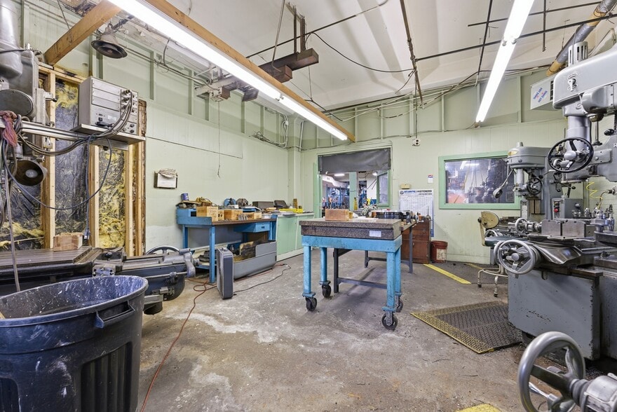 More Photos Of 330 Fuller Rd, Chicopee Distribution For Sale