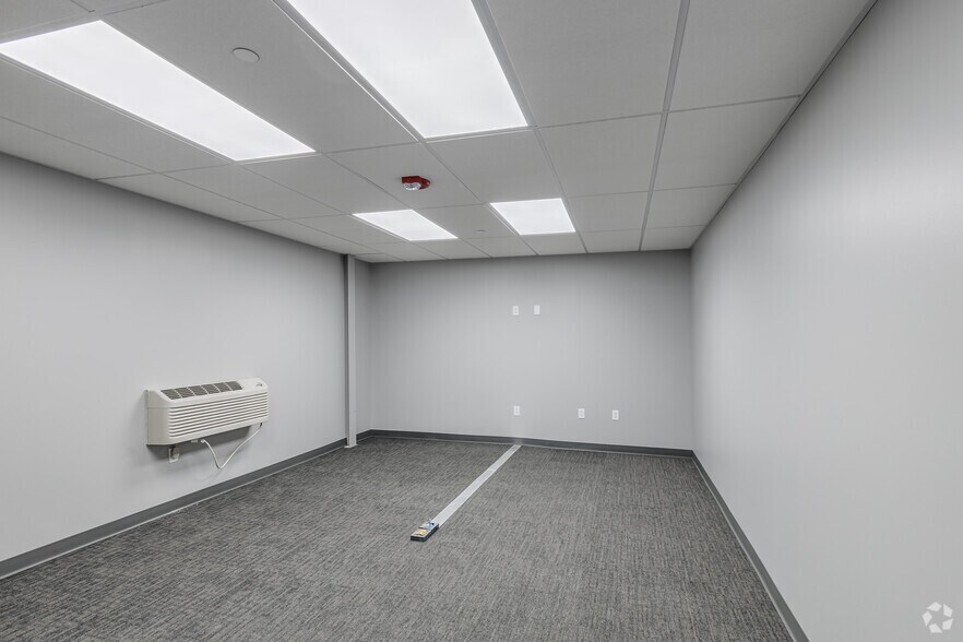 More Photos Of 1080 River Ave, Pittsburgh Warehouse For Lease