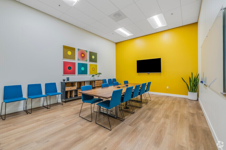 More Photos Of 1500 Valley House Dr, Rohnert Park Coworking Space