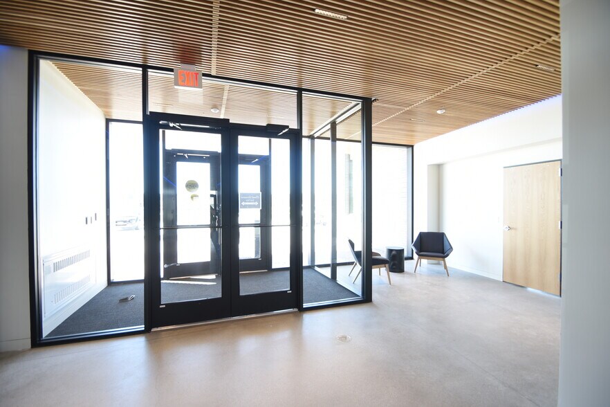 More Photos Of 5651 38th St S, Fargo Office For Lease