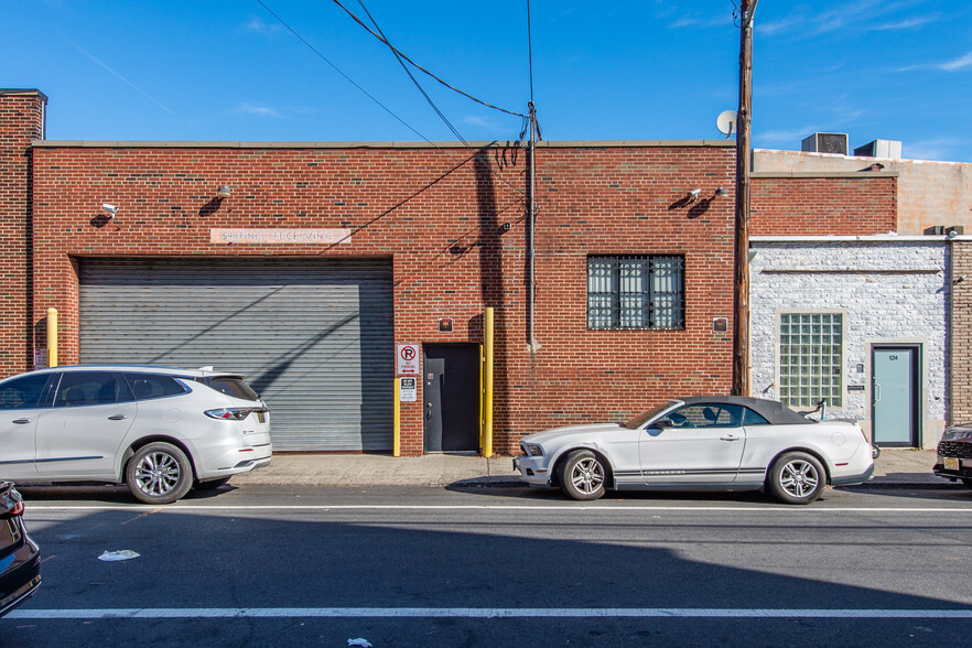 Primary Photo Of 124 Johnson St, Newark Warehouse For Sale