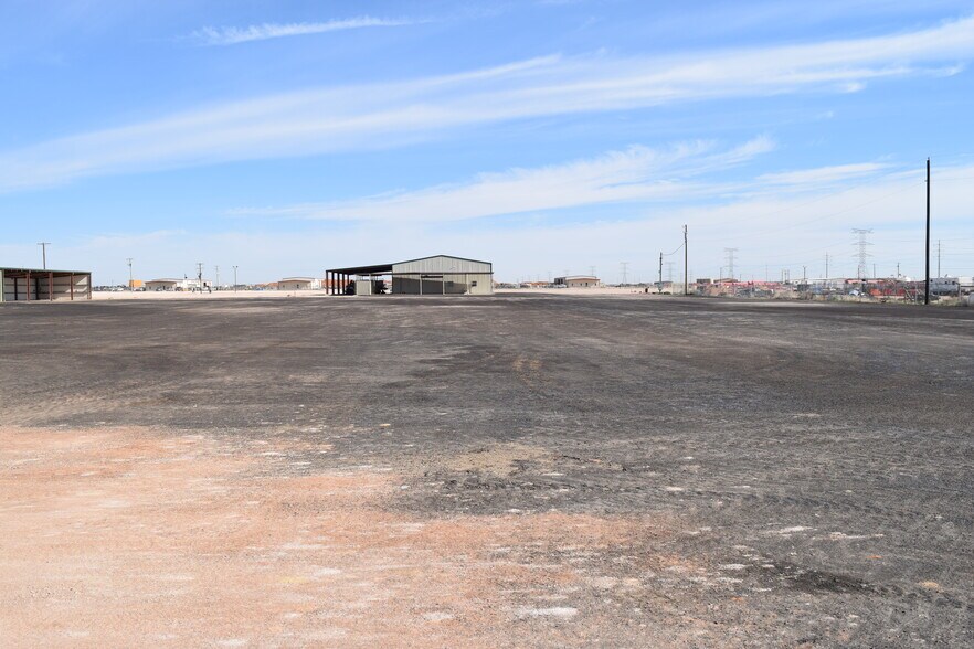 More Photos Of 9701 FM 307, Midland Flex For Lease