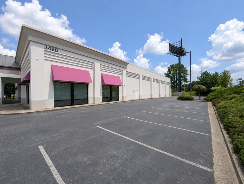 More Photos Of 3480 Steve Reynolds Blvd, Duluth Freestanding For Sale