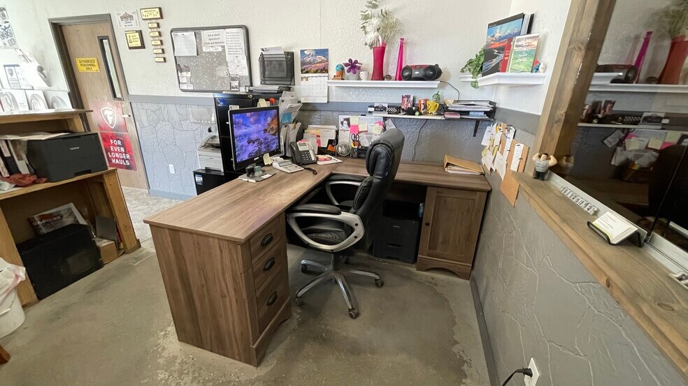 More Photos Of 115 E E St, Ogallala Auto Repair For Sale