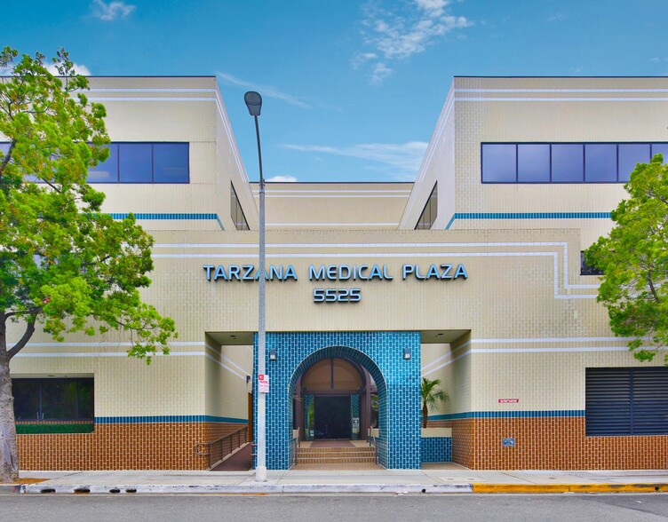 Primary Photo Of 5525 Etiwanda Ave, Tarzana Medical For Lease