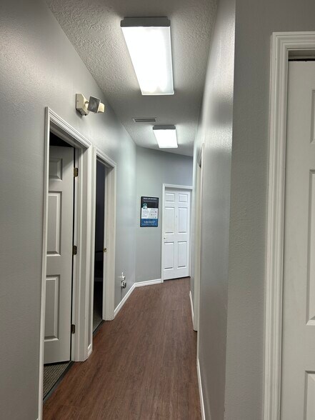 More Photos Of 10921 Countryway Blvd, Tampa Medical For Lease