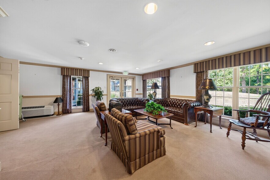 More Photos Of 1461 Highway EE, Winfield Specialty For Sale