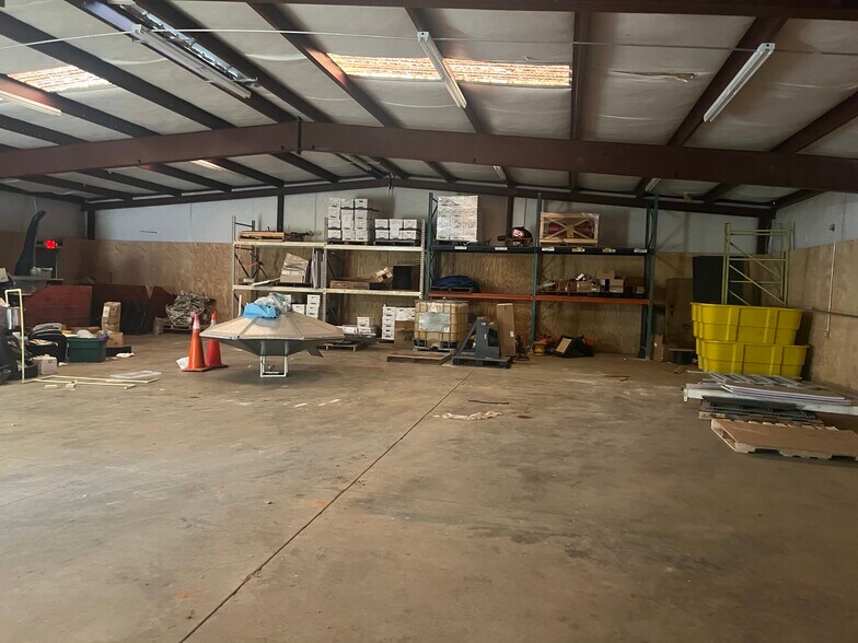 More Photos Of 2303 Beech st, Gaffney Light Distribution For Lease