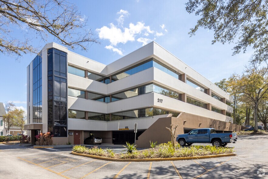 Primary Photo Of 217 N Westmonte Dr, Altamonte Springs Office For Lease