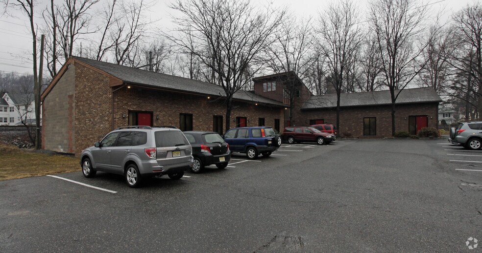 More Photos Of 35 Belden Pl, Montclair Loft Creative Space For Sale